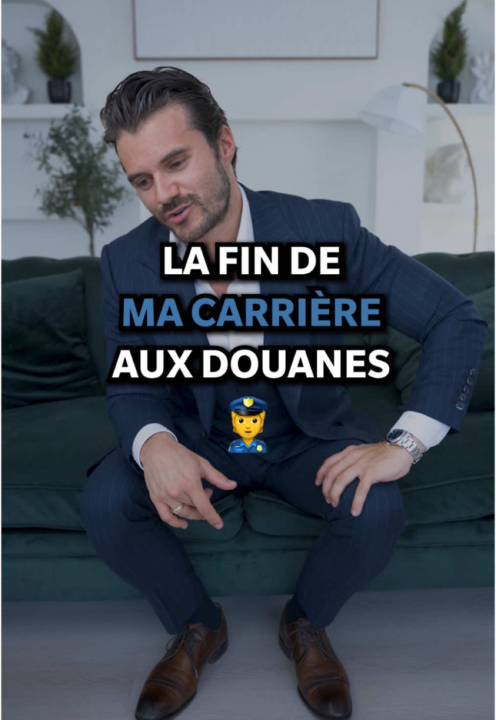 A post by @pc.jolicoeur on TikTok caption: La fin de ma carrière aux douanes 👮 #pcjolicoeur