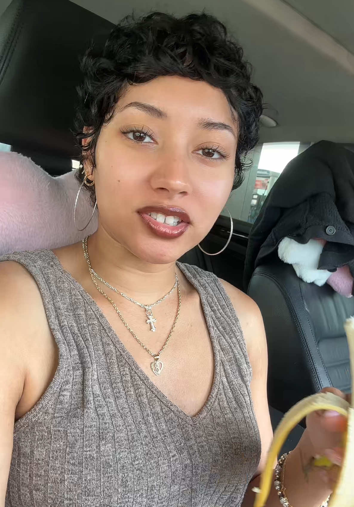 A post by @miah_pie on TikTok caption: I’m talm bout cut them to the meat!! 😩😭😭 