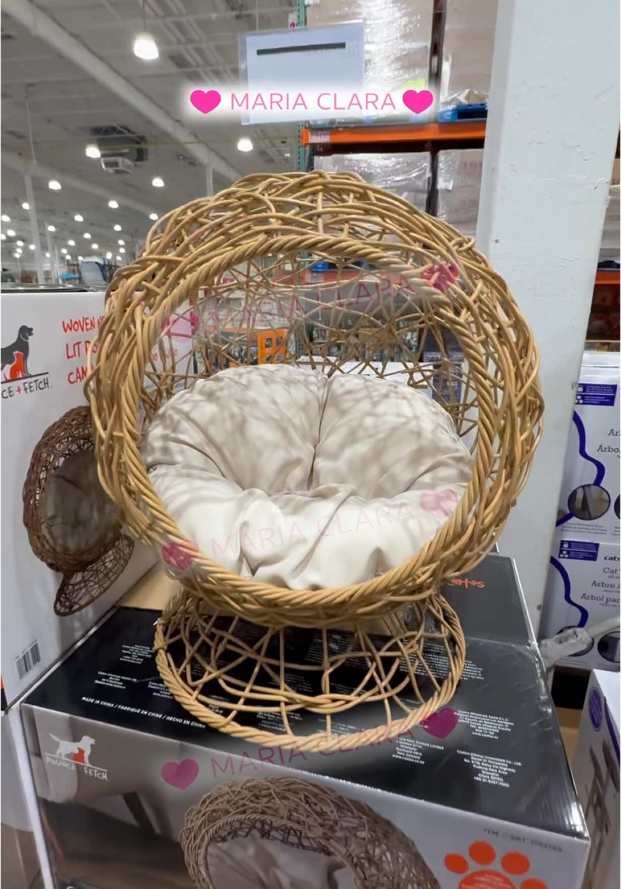 A post by @clientescostcomexico on TikTok caption: Reseña de la Camita Nido para Gato de Costco 11/06/2025 #costcomexico #costco #costcofinds #shorts #ilovecostco #MariaClara #mar #yosoymariaclara