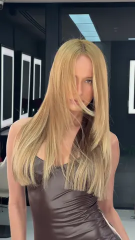 A post by @annacangussu on TikTok caption: ✨ #hair #foryou #fyp #foryoupage 