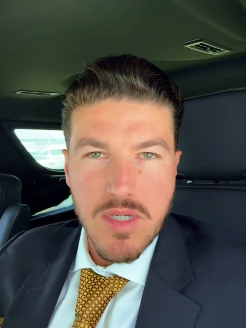 A post by @samuelgarciasepulveda on TikTok caption: Hoy le dimos la bienvenida a Hengli a Nuevo León con una inversión de 325 MILLONES DE DÓLARES para su NUEVA planta. Sin duda, seguimos siendo la cuna industrial de México. ¡Arráncate, Hengli!👊🏻🇲🇽🇨🇳 #FYP #Parati #Hengli #industria #economia #monterrey #santacatarina #nuevoleon #china