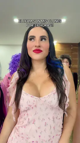 A post by @karla.bustillos on TikTok caption: QUIÉN FUE MI MEJOR CLON? 😱Corran a verlo ya está arriba en el mío: KARLA BUSTILLOS👈🏼