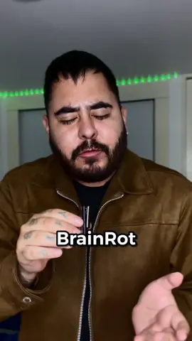 A post by @soydanielreyes on TikTok caption: Se reveló al creador de los ITALIAN BRAINROT… #Terabox @TeraBox 