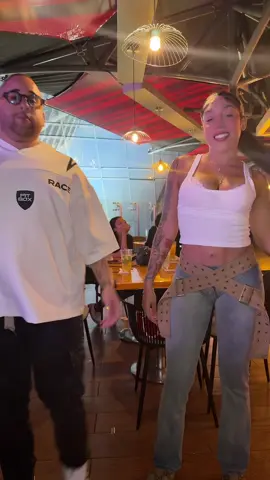A post by @joseariass_ on TikTok caption: @unaflacahelmosa9.6 