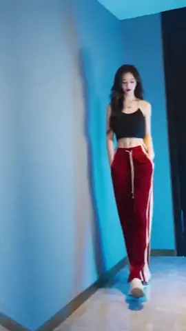 A post by @hot_female_model on TikTok caption: 여전사