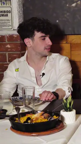 A post by @pardetresmx on TikTok caption: El niño Iván también quiere jugar a aventar cubiertos 🍴😇