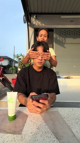 A post by @jjuedjang on TikTok caption: ว่าอยู่เสียงไม่คุ้น? ##จืดจาง##วัยรุ่นคํามี