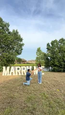 A post by @karladelatorre97 on TikTok caption: Felicidades a mi hermanito @marcos y mi cuñis @P🎀 ya se nos casan ❤️