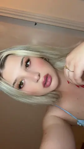 A post by @andrarusu98 on TikTok caption: 😌 