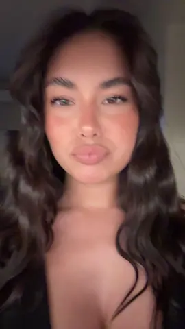 A post by @parzialeerebeccaa on TikTok