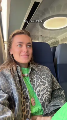 A post by @guusje.willemse on TikTok caption: Kleine kleine cooooooolaaaaaaa