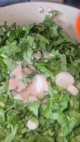 A post by @fatima987_ on TikTok caption: #food #fyp #viral 