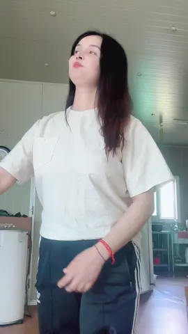 A post by @rijalsumana27 on TikTok caption: Mood swing hunu parxa kk lagxa lagxa😂#justforfun #love #fyp 