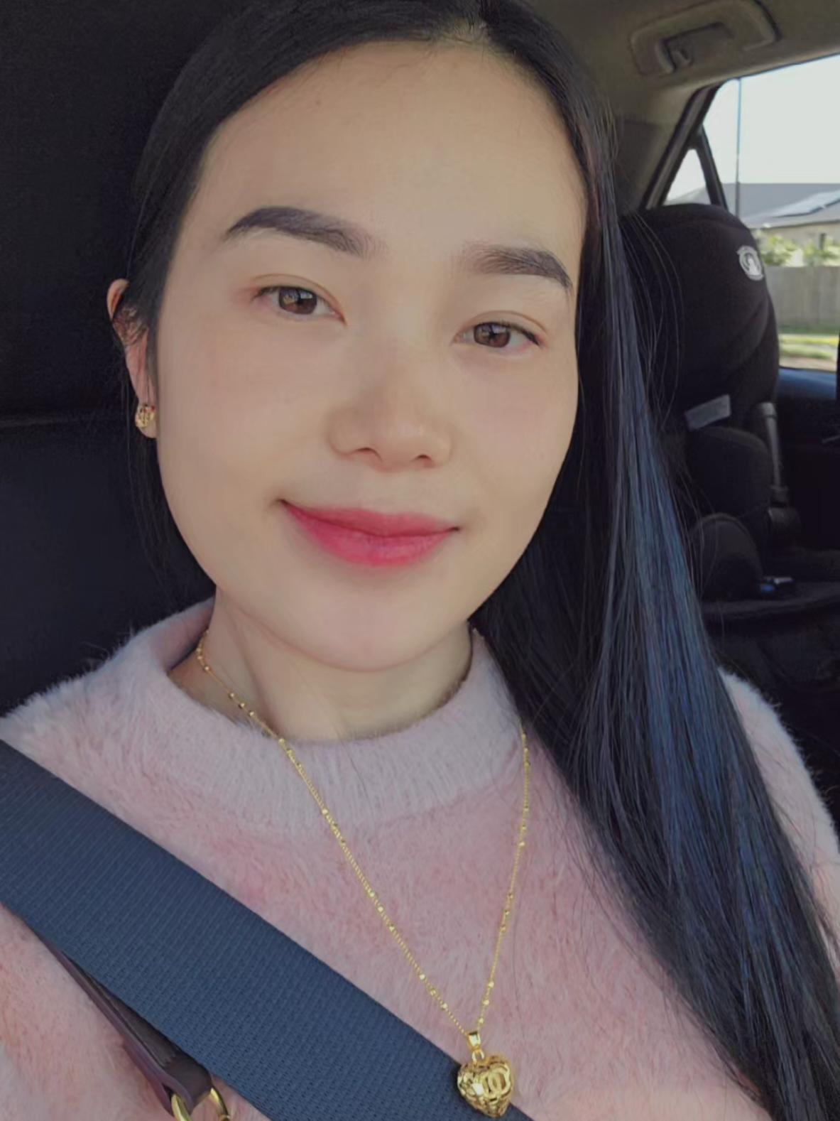 A post by @mosyaj7 on TikTok caption: 👩‍❤️‍👩