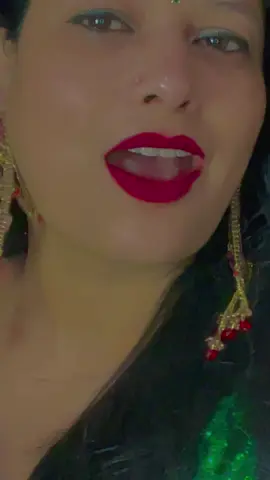 A post by @chaurasiya_neetu on TikTok caption: #creatorsearchinsights #goviral 