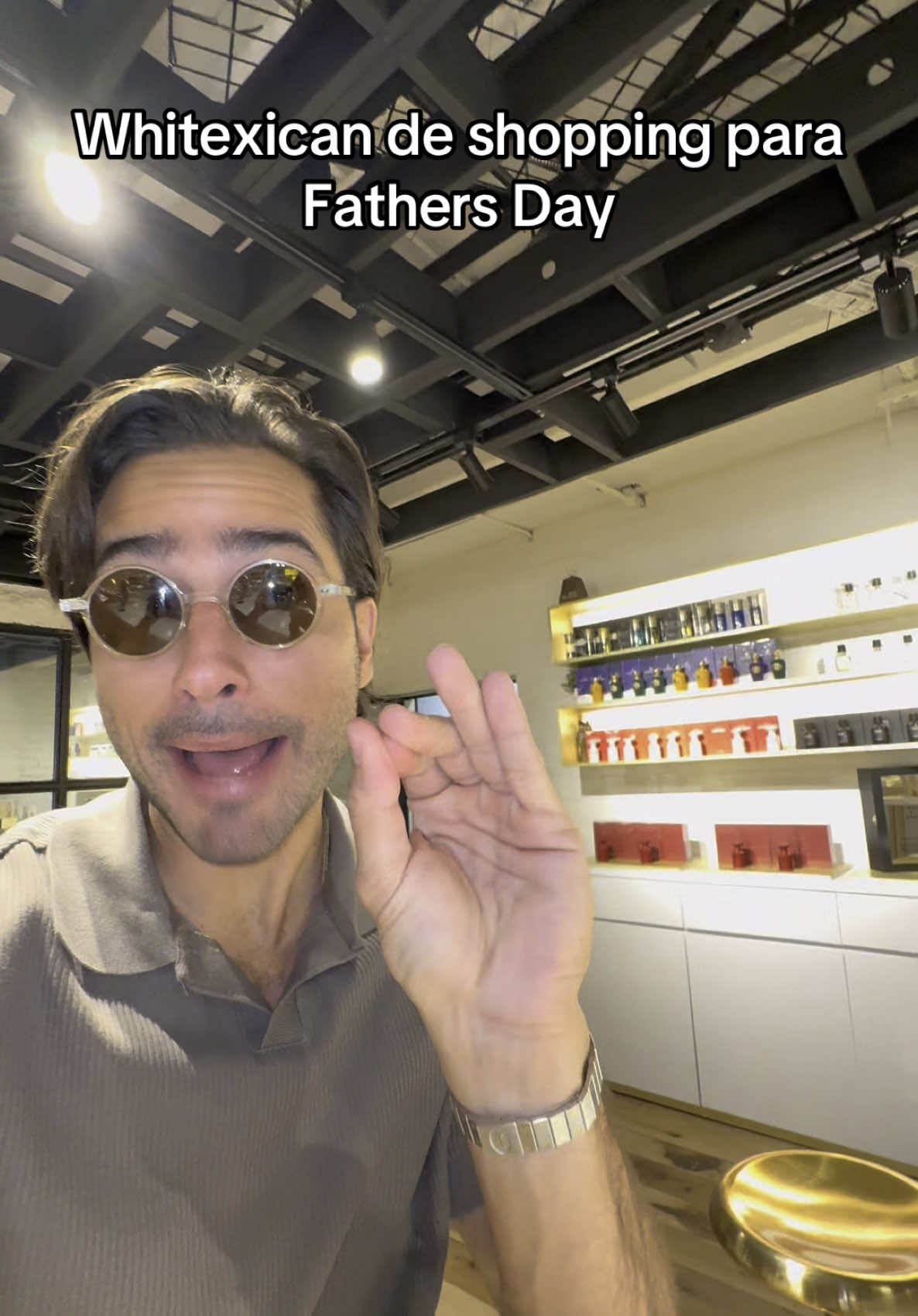 A post by @esteban_said on TikTok caption: Que salvación ya tengo Father’s Day gift gracias a @Opera Gallery Mx #fathersday #diadelpadre #operagallery #steve #whitexican #parodia #comedia