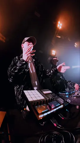 A post by @trinixmusic on TikTok caption: Vaitimbora #afrohouse #ElectronicMusic #Ontour 