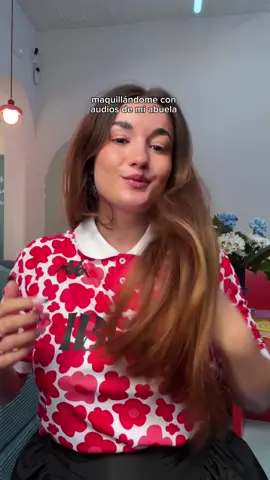 A post by @emedeamores on TikTok caption: mi abuela es la mejor 🥹🩷