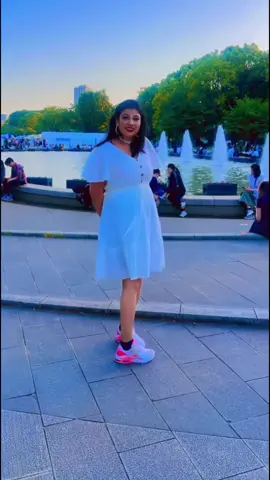 A post by @chaurasiya_neetu on TikTok caption: #onthisday #creatorsearchinsights #goviral 