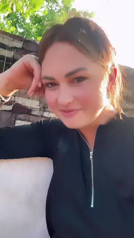A post by @alina.din.moldova on TikTok caption: Ce mă cunoaște #🤔 @lenn20.26☺️ #😁 