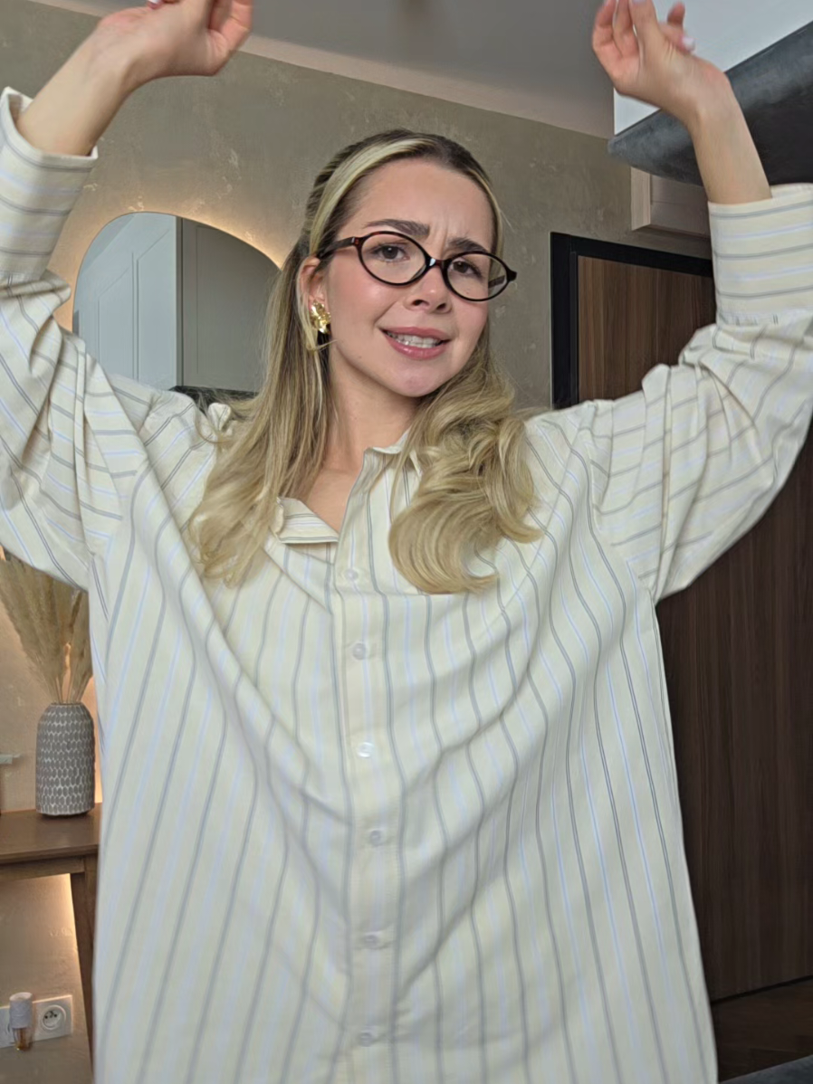 A post by @kompleksiaraxx on TikTok caption: Klasycznie tt jak się wyszykuję🤓🤓🤓 chcemy grwm na ten outfit?🩷