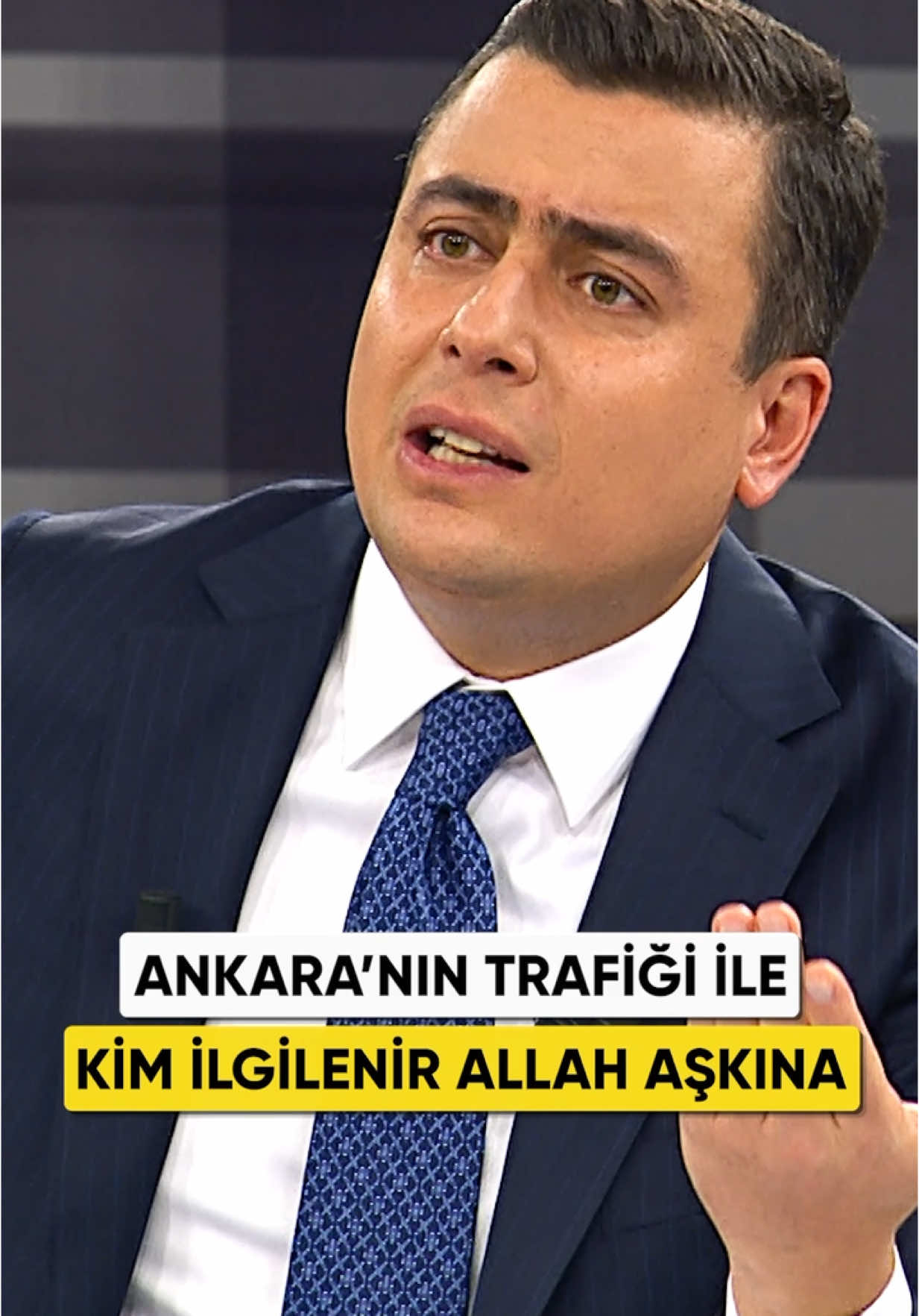 A post by @osmangokcek_ on TikTok caption: Ankara’da Trafik Var
