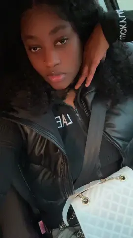 A post by @salimata29 on TikTok caption: #fyp #pourtoi 🥰