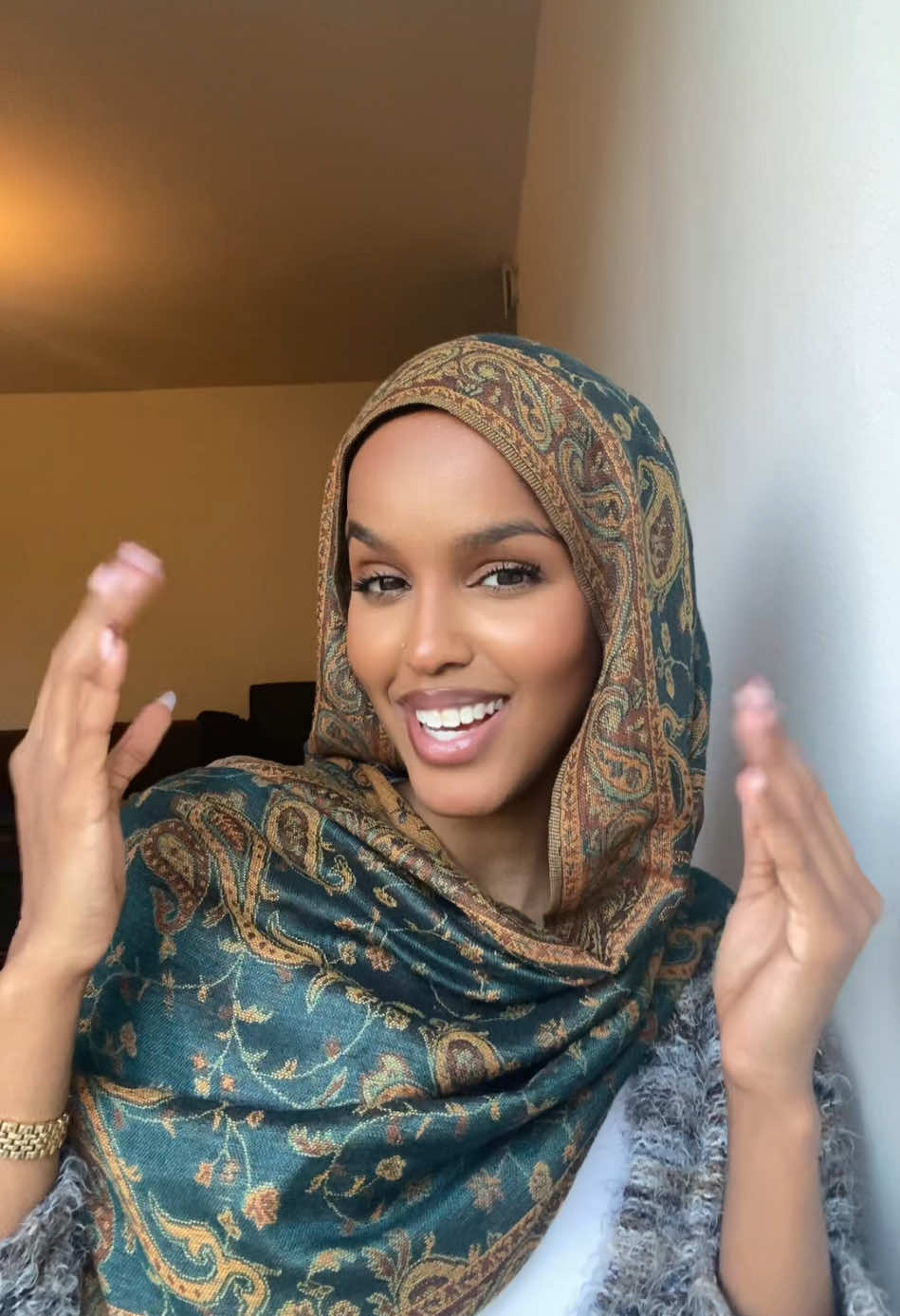 A post by @nahalinur on TikTok caption: Shekada hanaga fageyn inader                              #somalilandtiktok 