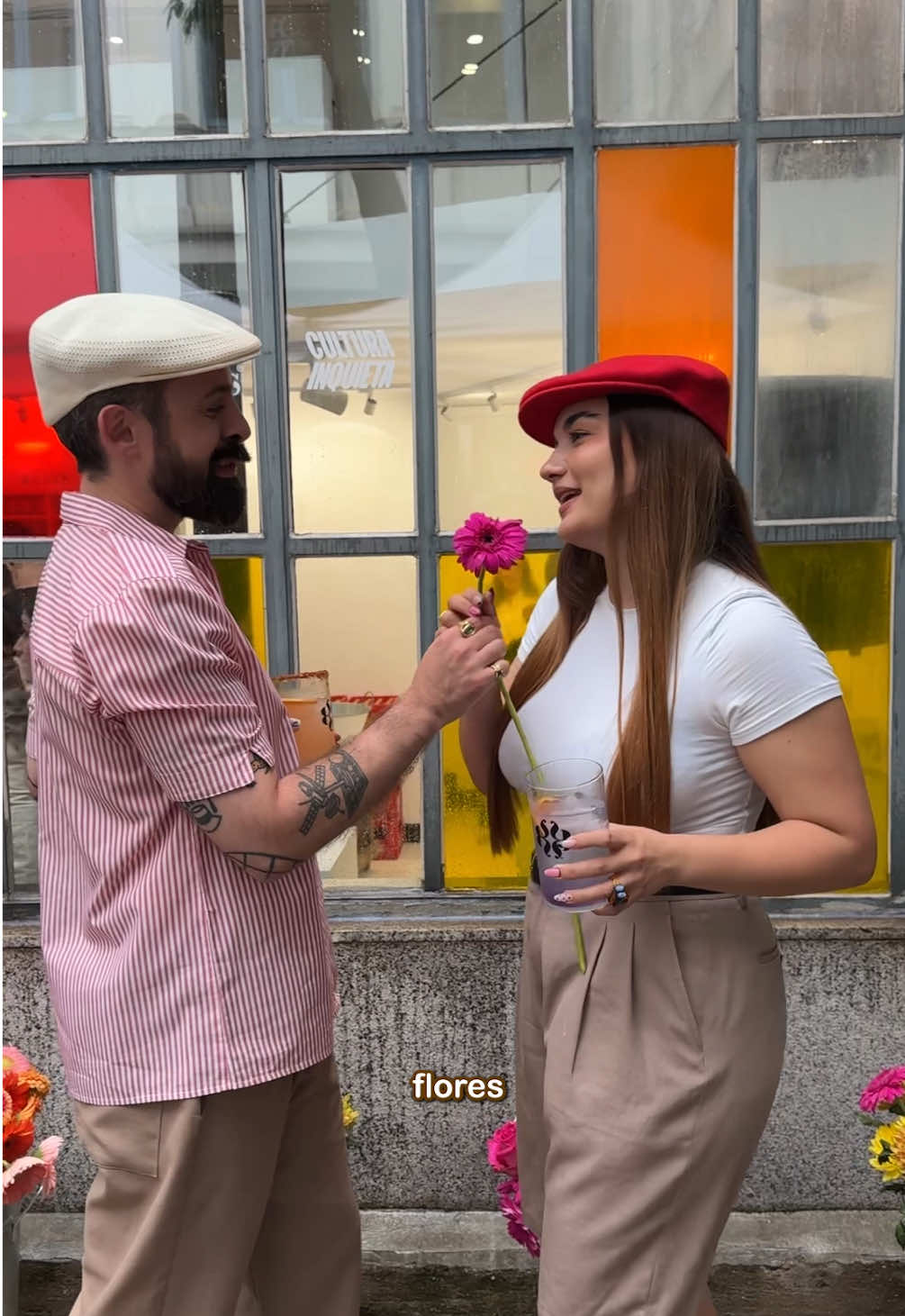 A post by @spacemunarriz on TikTok caption: Publi. cualquier día es bueno para romper con lo ordinario de la mano de @royalbliss_es 💐 #royalbliss #desafialoordinario #desafialosmiercoles 