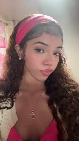 A post by @xogenny0 on TikTok caption: like i wantedd 😼 #fyp #foryou 