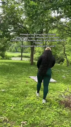 A post by @qdaedae on TikTok caption: We are already half way into the year. No need to get distracted now…the summer can get a lot faster, but we can’t loose track on what it is we wanted to achieve this year… #gymgirl #gymmotivation #girlswholift 