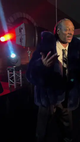 A post by @snoopdogg on TikTok caption: Havin fun after my BET Award 👊🏿🎤✅🙏🏿