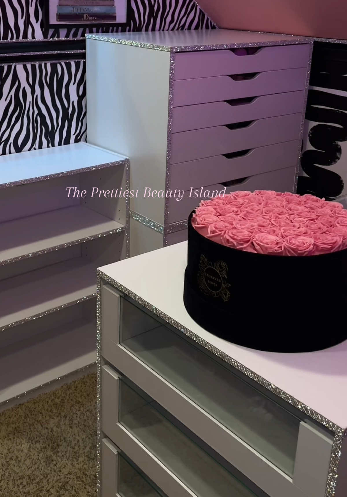 A post by @niciaakayyy on TikTok caption: The Prettiest Beauty Island From TikTok Shop 🎀💐#beautyroom #beautyisland #tiktokshopfurniture #fypシ゚viral #pink #blingbling 