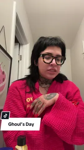 A post by @ninaghoulina on TikTok caption: #clarksvilletn 