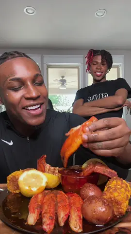 A post by @realjayllnn on TikTok caption: #dinner 