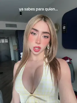 A post by @xkarentorresx on TikTok caption: 🤓 #karentorres #mexico #parati 