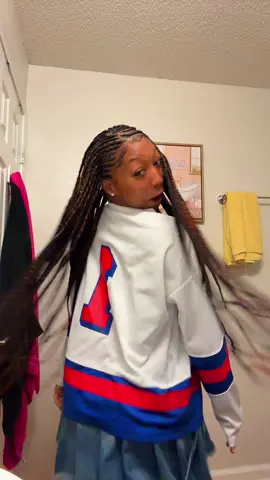 A post by @kennilove03 on TikTok caption: I forgot i had this in my drafts 😂 hair 360 DC: @kvadrodron #fyp #foryou #foryouu #kennilove03 