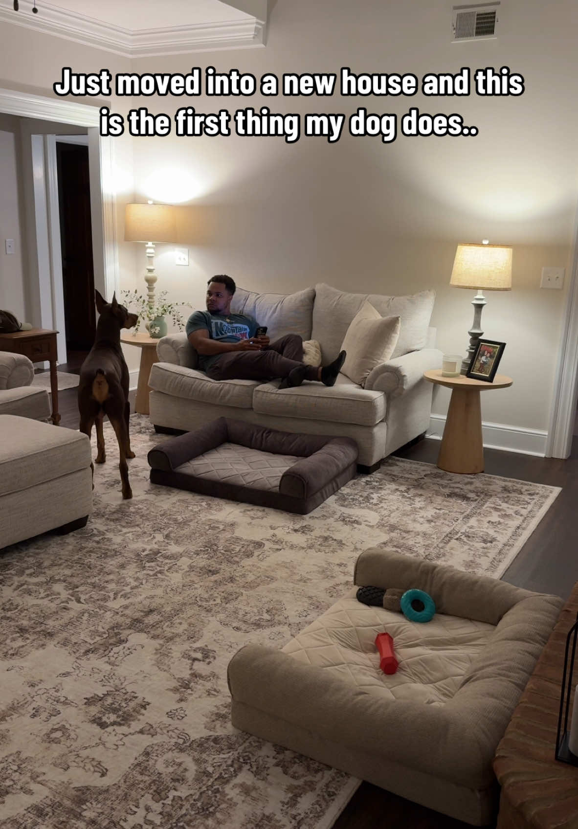 A post by @suavexavier on TikTok caption: Time to move 💀😪😂