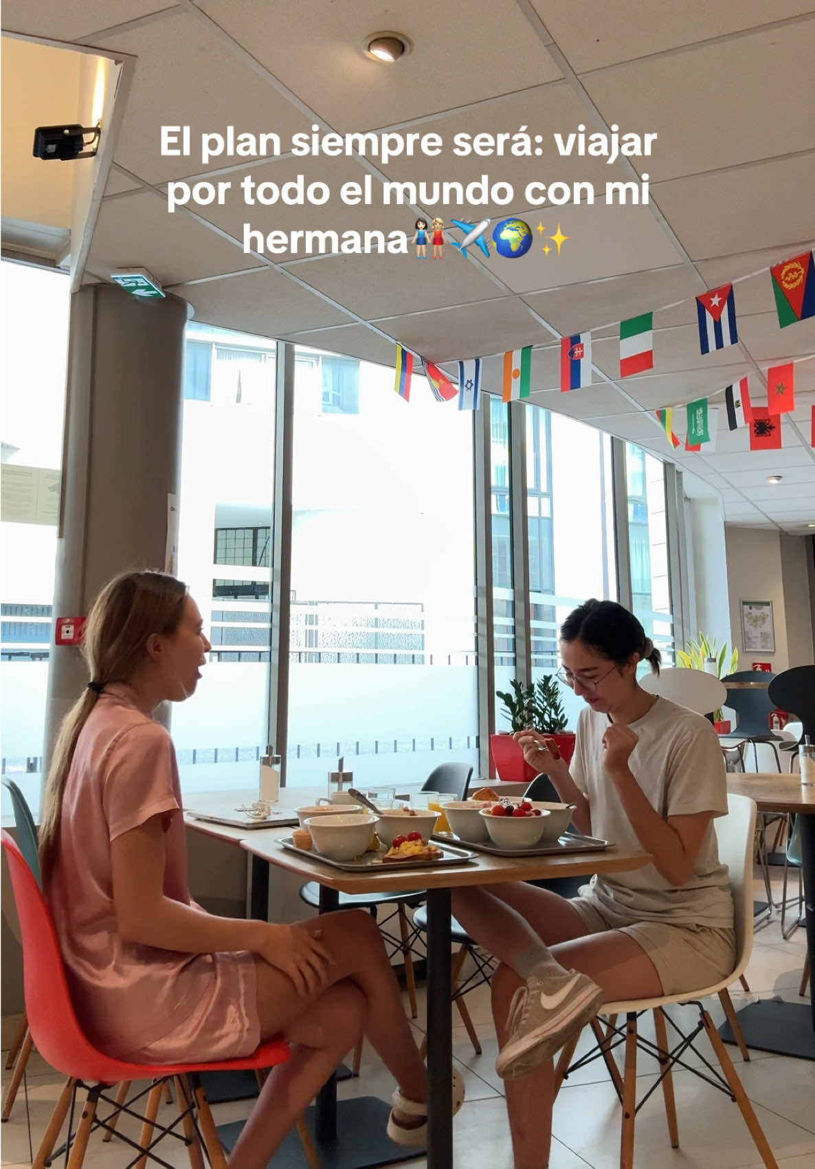 A post by @evelyn_rangeel on TikTok caption: si o que @emily.rangeel ?👀❤️ #viajes #hermana #emilyn 