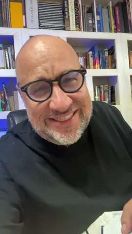 A post by @mauriciosscott on TikTok caption: Respuesta a @caballeroyael 
