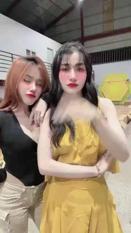 A post by @leakdrama on TikTok caption: ការងារខ្ញុំ ok 😊