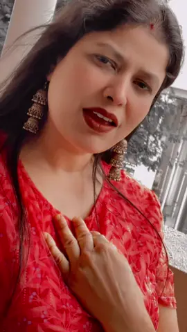 A post by @chaurasiya_neetu on TikTok caption: #creatorsearchinsights #goviral 