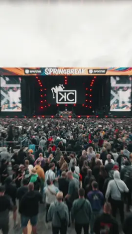 A post by @_komacasper_ on TikTok caption: Dankeschön @sputnikspringbreak 2025 es war unbeschreiblich schön❤️🫶 MEIN LIVE SET GIBT ES JETZT AUF YOUTUBE SIEHE STORY 🙏😇 Bis nächstes Jahr 🔥💦 • 🎥 @julian_lucke_ @perspecstudios  ✂️ @christianxfilms @perspecstudios