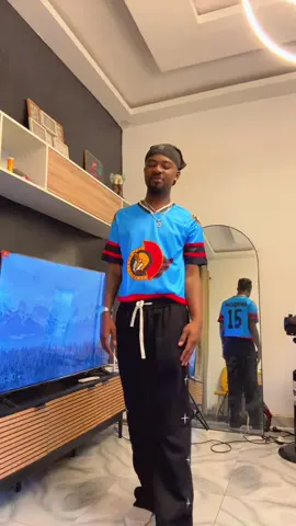 A post by @ulrich_jordan30 on TikTok caption: À demain  Ceux qui vont voir la Vidéo à leurs réveils c’est votre problème 😒