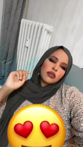 A post by @quruxdii.dauska on TikTok caption: #foryoupage #somalitiktok #msstop1🇬🇲 #foryou 