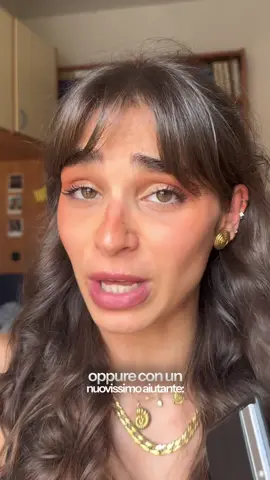 A post by @fake_piccini on TikTok caption: Sbobinare con Plaud Note @PLAUD AI #plaud #aivoicerecorder #plaudnote #plaudnotepin #techgadgets #adv 