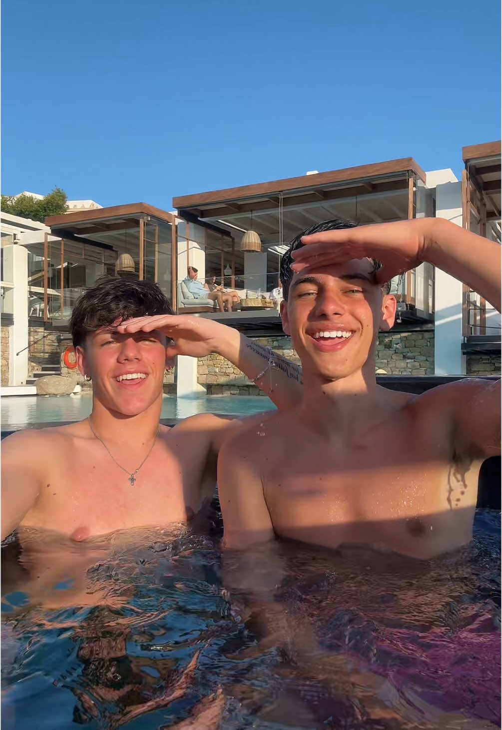 A post by @borsi___ on TikTok caption: questo video sarebbe stato perfetto se lo avessimo fatto con le nostre mogli, vero? 💕@Fabio Ferrucci 