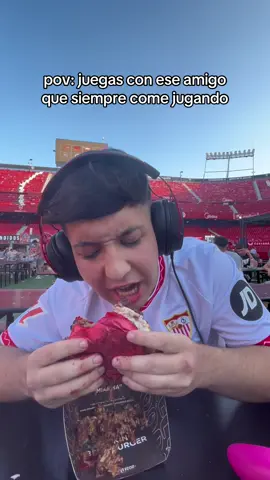 A post by @mdemigueell on TikTok caption: @Street Food Burger ya no juego más @Marcloper @Gasparototo😎 