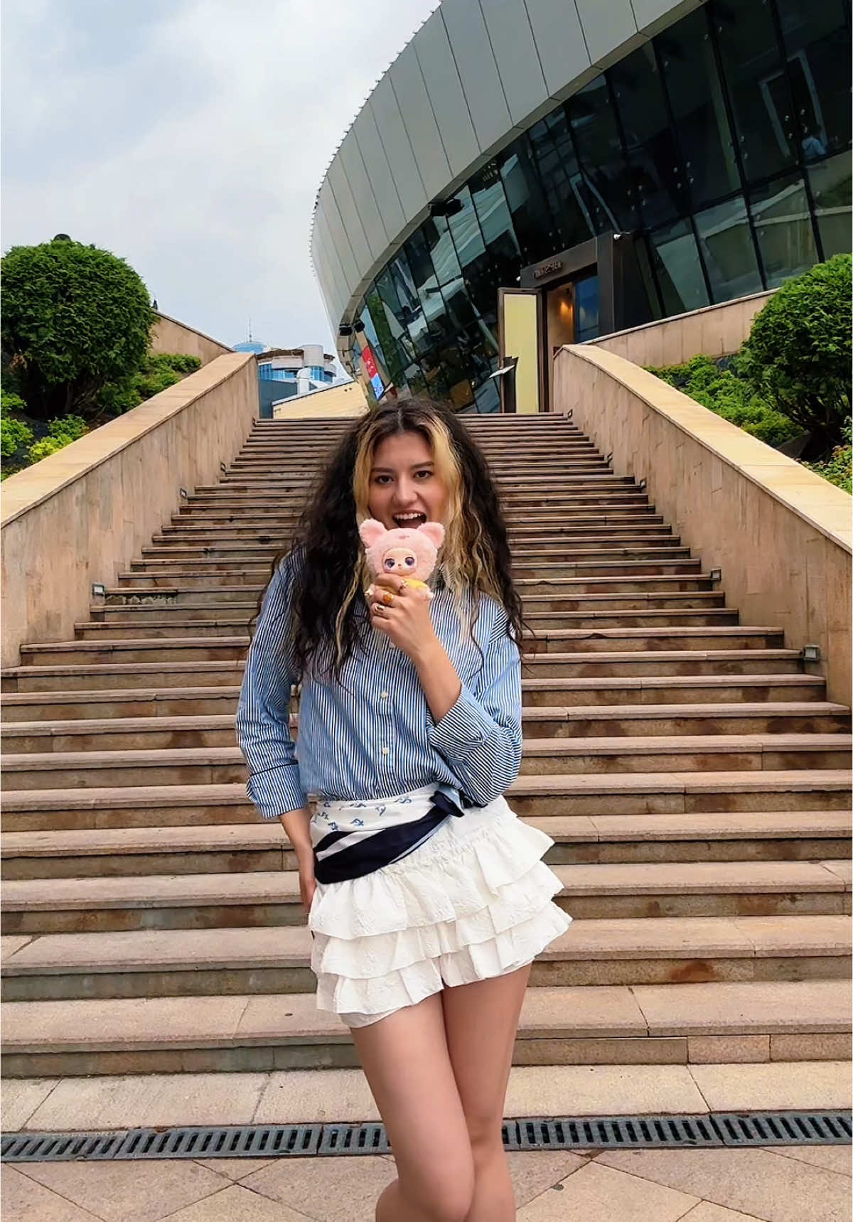 A post by @the.yolohouse on TikTok caption: @polina @Nazik ʚiɞ @aidyn @Ася Пампкин @jasy1koz 
