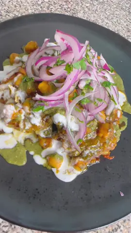 A post by @manistyle321 on TikTok caption: kro try fr aloo tikki home made #trending #viral #foryoupage #manistyle 